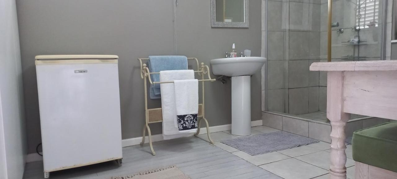 Peony Luxury Room With Wifi And Own Entrance Stellenbosch Exterior foto