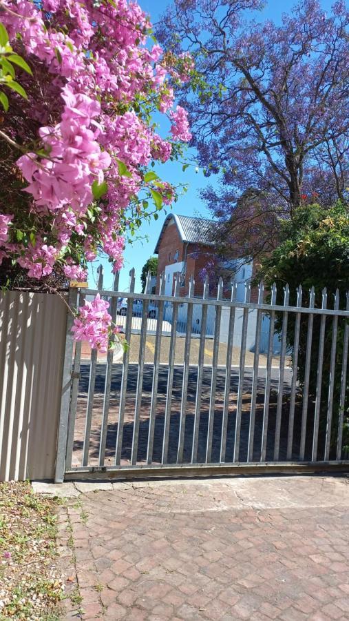 Peony Luxury Room With Wifi And Own Entrance Stellenbosch Exterior foto